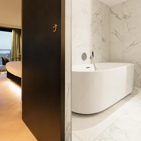 Der Valk Theaterhotel De Oranjerie Отель Рурмонд