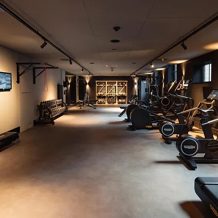 Hotel Der Valk Theaterhotel De Oranjerie 4*