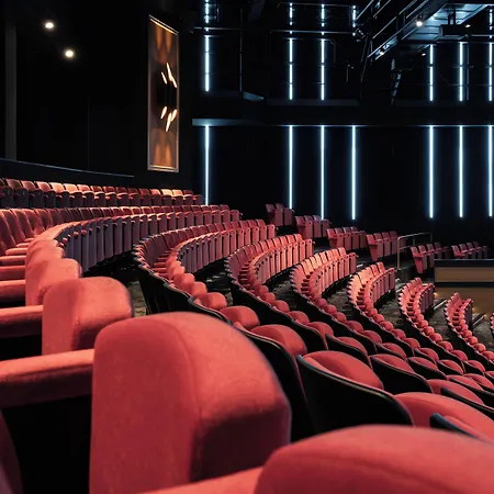 Der Valk Theaterhotel De Oranjerie 4*