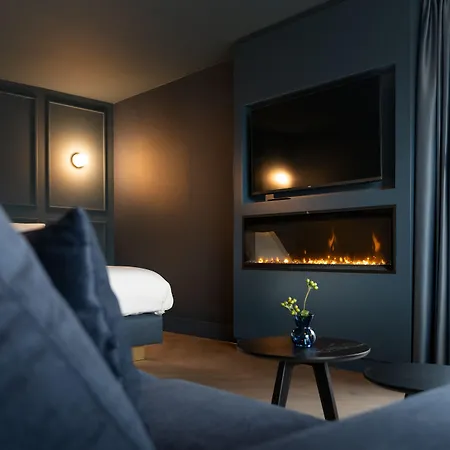 Отель Der Valk Theaterhotel De Oranjerie Рурмонд