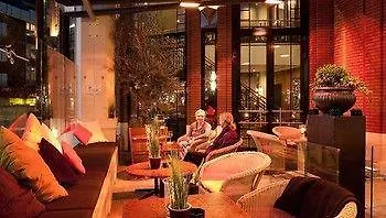 Der Valk Theaterhotel De Oranjerie Отель Рурмонд