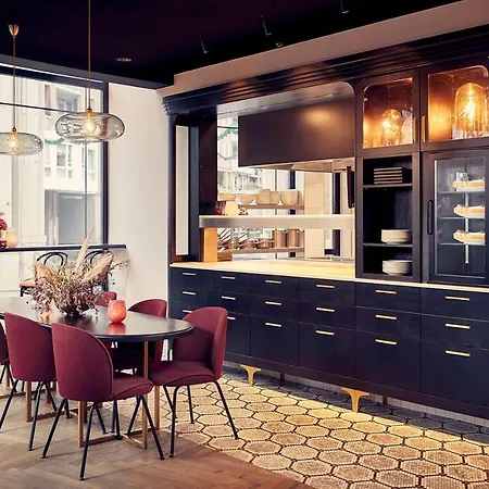 Der Valk Theaterhotel De Oranjerie 4* Рурмонд