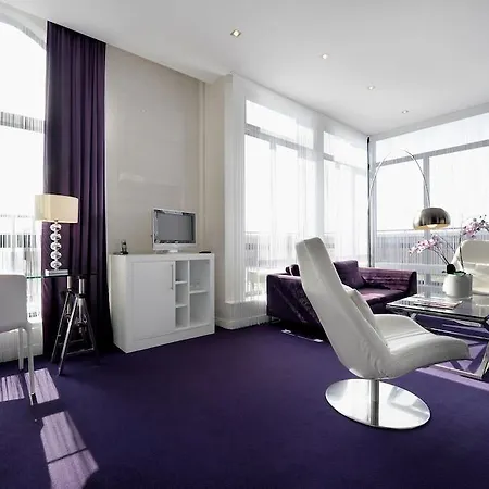 Отель Der Valk Theaterhotel De Oranjerie 4*