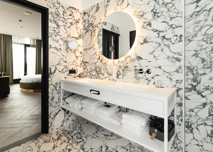 반 데르 발크 시어터호텔 드 오란제리