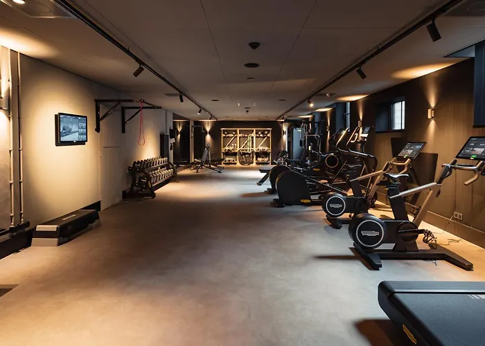 Hotel Der Valk Theaterhotel De Oranjerie 4*