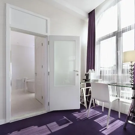 Hotel Der Valk Theaterhotel De Oranjerie 4*